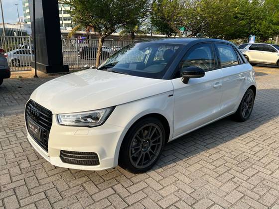 AUDI A1 1.4 TFSI SPORTBACK ATTRACTION 16V 122CV GASOLINA 4P S-TRONIC